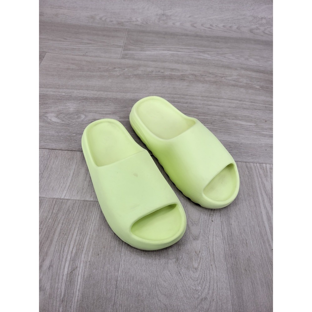 adidas Yeezy Slide Green Glow Sandals Men's 7 Women's 9 Slip On Slides